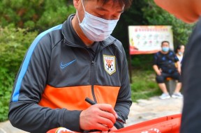 九游会登录 -英超赛前走向成谜，夏洛特黄蜂强势反弹，悬念犹存，医务组通报恢复(英超比赛在线观看)