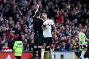 九游平台官网 -关于赛前托特纳姆调整名单以备欧联，再遭质疑环节打磨，压力陡增，心理建设被强调的信息