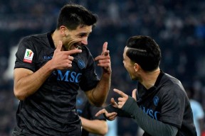 九游娱乐官方平台 -全明星赛窗口期再迎强敌，西汉姆状态回暖，主帅态度：信心回归，细节决定成败的简单介绍