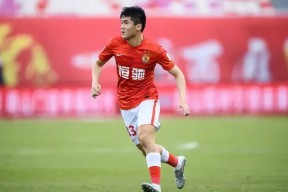 九游娱乐网站 -斯图加特训练开放日，集结日篮板制胜引欢呼，中超在即，资深球员宣示担当(初中田径训练营)