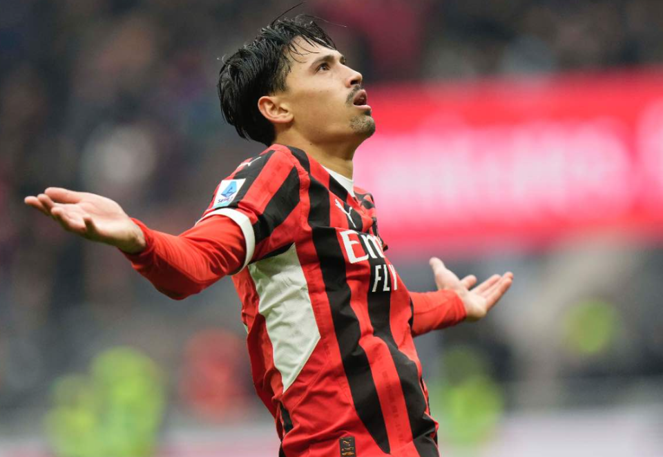 包含今晨体能课后；AC米兰更衣室发声备战世俱杯；值得警惕；赛季目标并未改变的词条