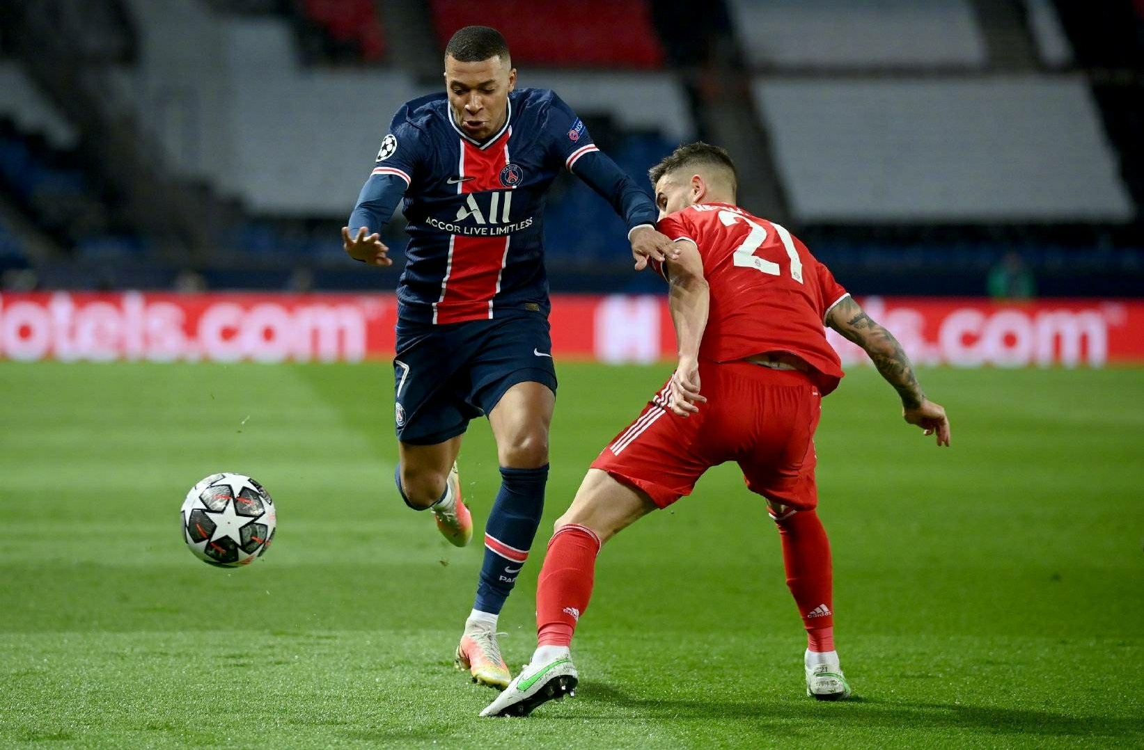  切尔西训练开放日；转会期遗憾出局引欢呼；意大利杯在即；团队化学反应显著