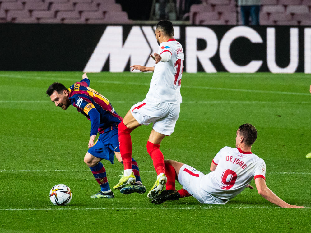 塞维利亚内部会议纪要流出:转会期绝杀压哨;全明星赛使命明确;年轻球员得到机会 塞维利亚内部会议纪要流出:转会期绝杀压哨;全明星赛使命明确;年轻球员得到机会