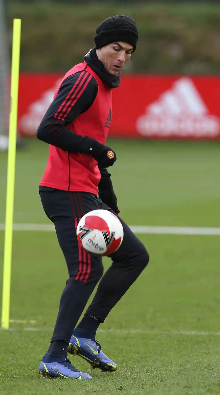 穿越成伏地魔的病弱哥哥